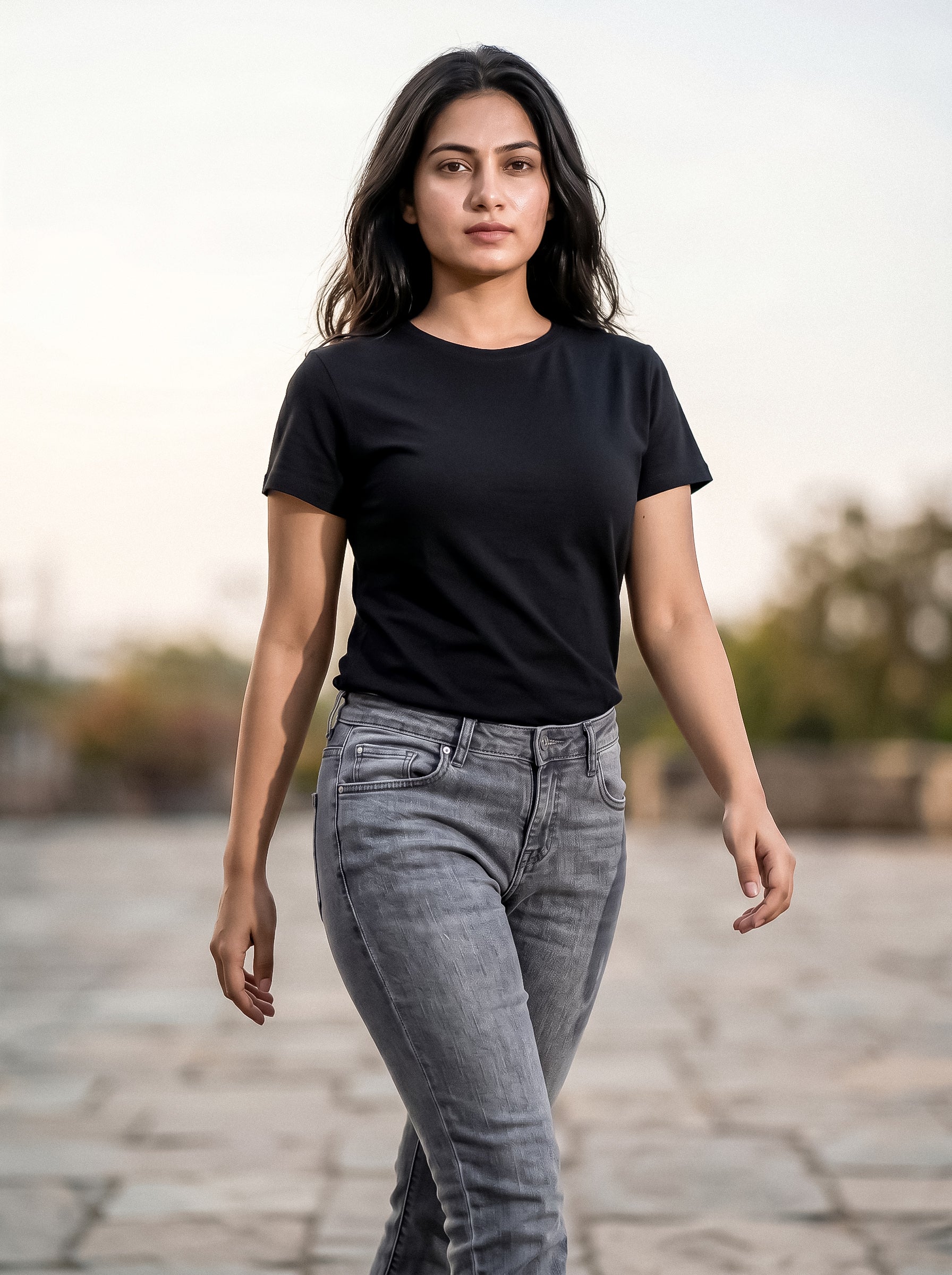 Black Regular Solid T-Shirt For Women | Solid T-Shirt